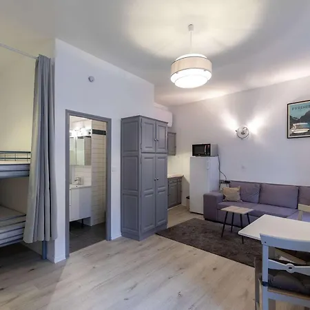 Cosy Rénové Au Centre De Cauterets, Idéal Pour 4, équipé Et Confortable - Fr-1-401-283 Appartement
